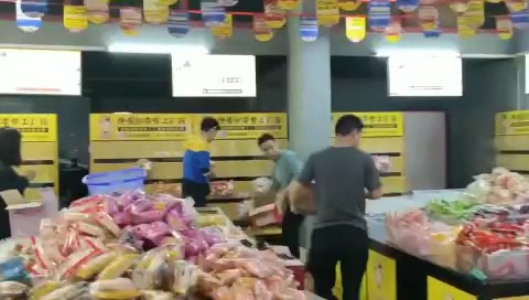 饞嘴郎廣東河源和平加盟店鋪貨進(jìn)行中,即將開(kāi)業(yè)呈現(xiàn)